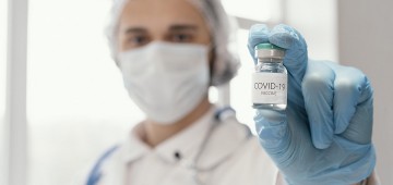Idosos de 85 a 89 anos recebem dose adicional contra a Covid-19