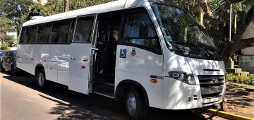 Prefeitura adquire novo micro-ônibus para Saúde