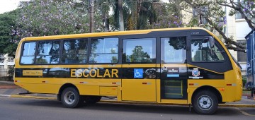 Novo ônibus escolar vai atender alunos da zona rural