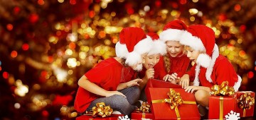 Plantão cadastra crianças para recebimento de brinquedo na Festa de Natal
